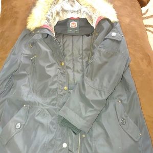 1 Madison Fur Trimmed Heavy Coat & Gloves